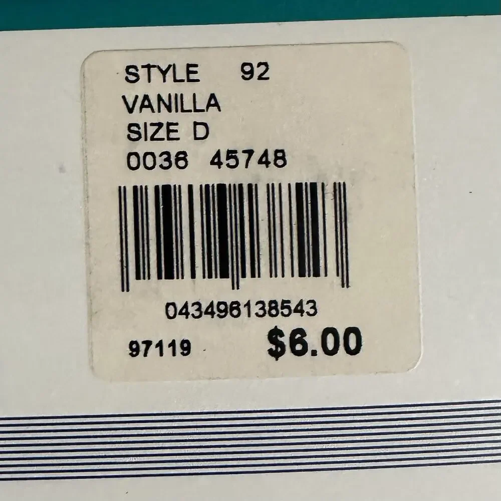 NEW Nordstrom Hosery Control Top Sandaltoe Style 92 Vanilla Size D